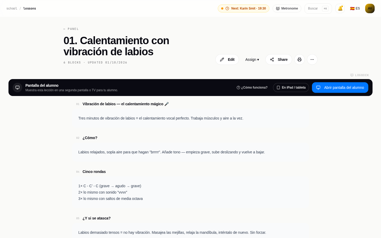 Clase de canto 'Calentamiento con vibración de labios' con el botón 'Abrir pantalla del alumno'