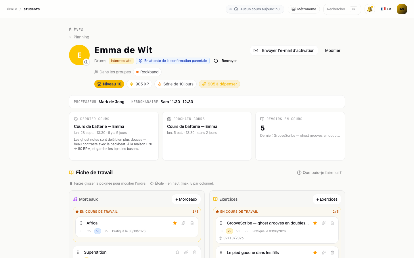 Fiche de l’élève Emma de Wit, avec les cartes cours précédent / prochain cours / devoirs en cours